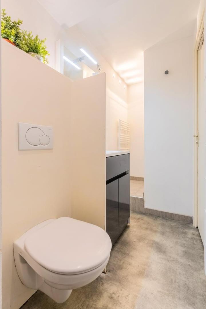 Spacious Apartment W Private Parking In Old Lila Exterior foto